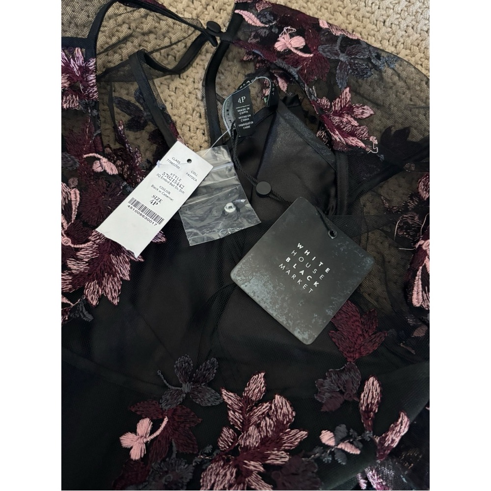 WHBM Embroidered bell sleeve shift dress - Picture 7 of 7